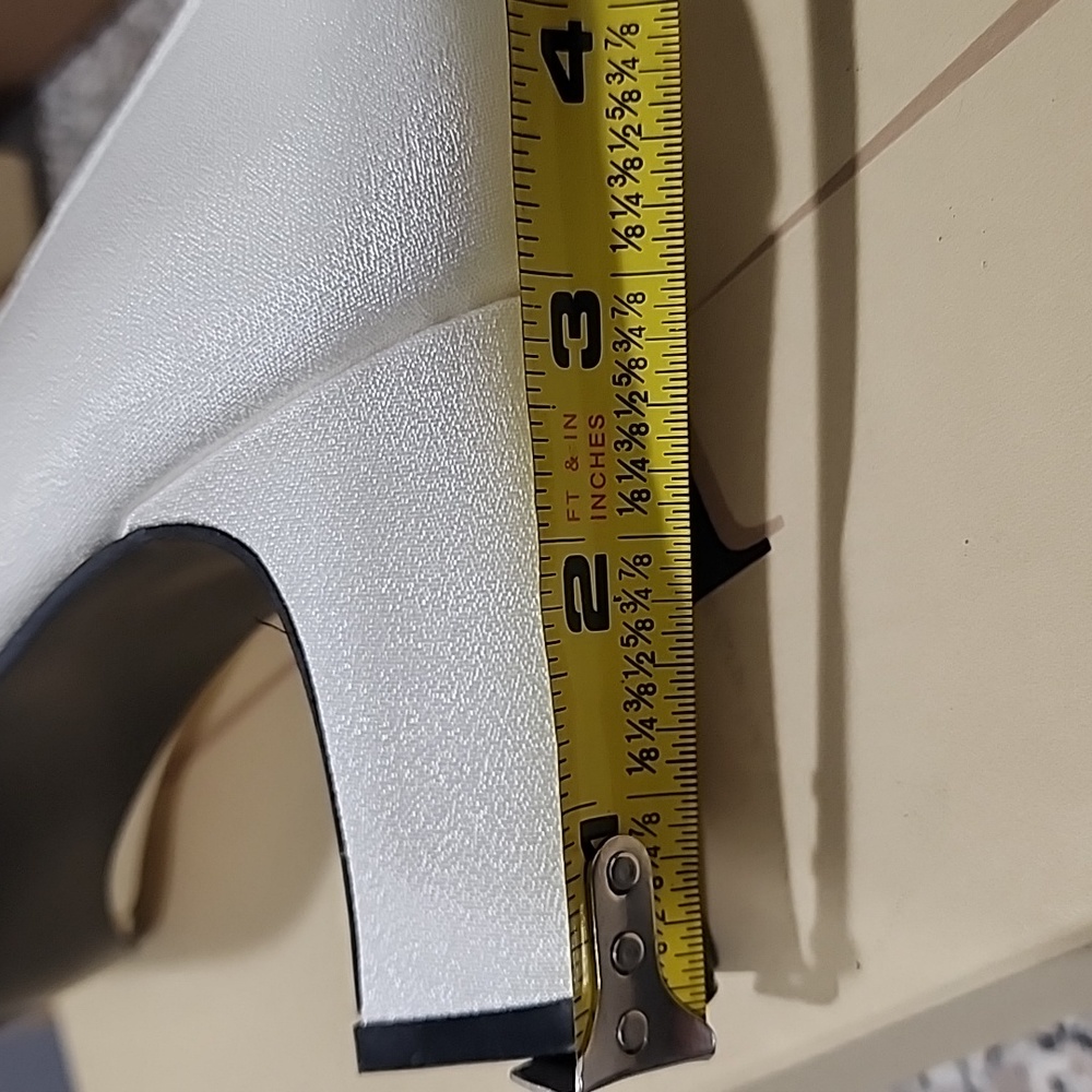 Dyeable shoes - Picture 9 of 10